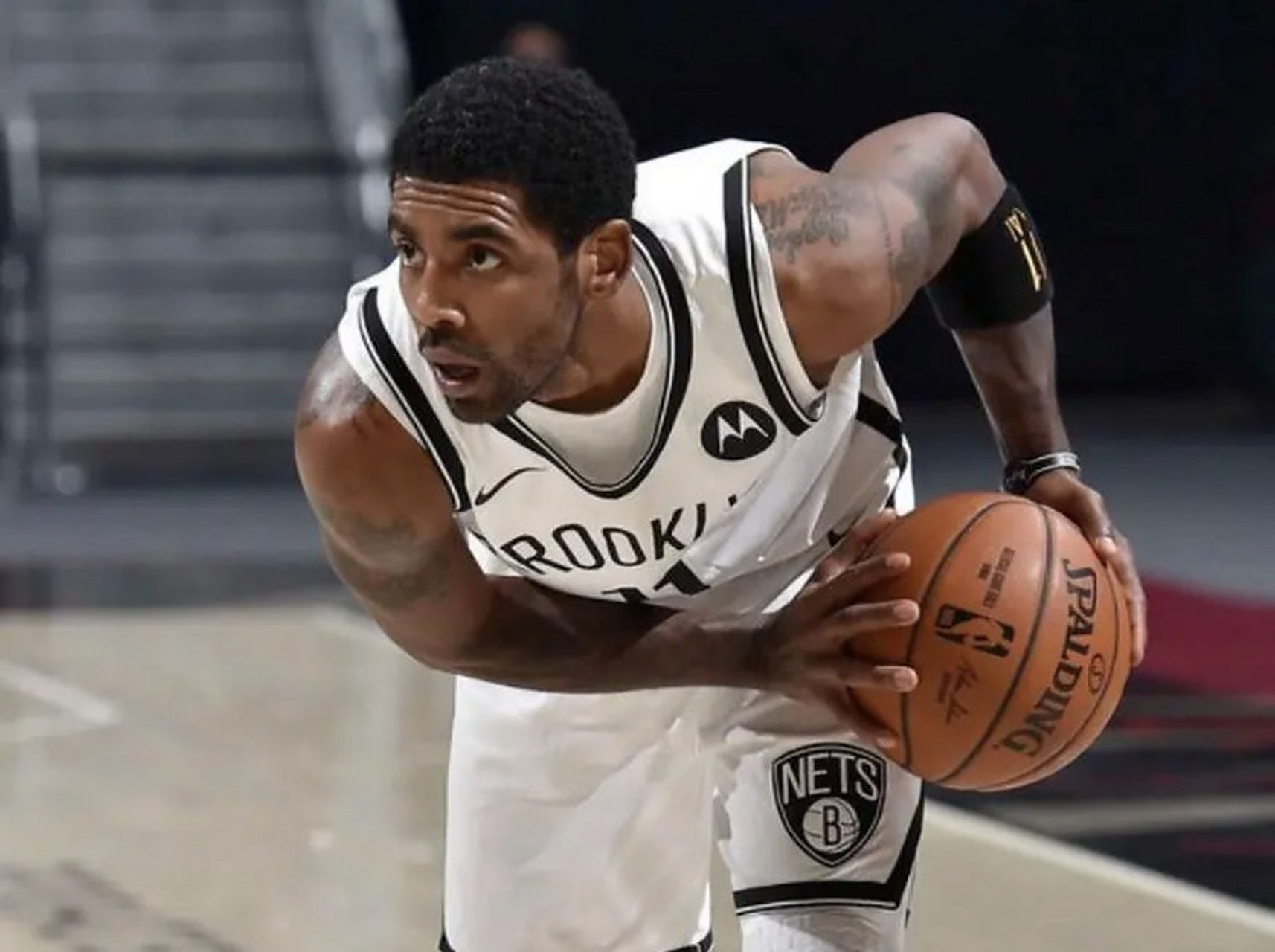 包含TL带队取胜！，杜兰特重要时刻比赛局势复杂引发球迷热议的词条